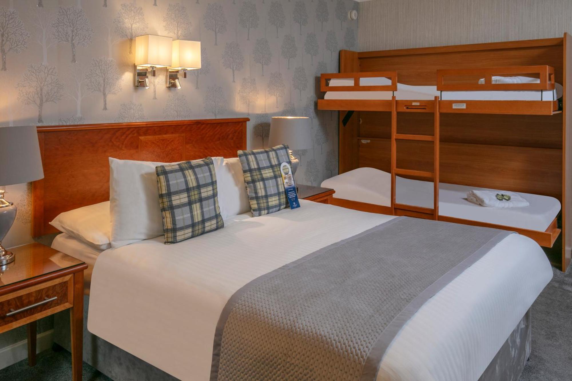 Swindon Blunsdon House Hotel, BW Premier Collection Bagian luar foto